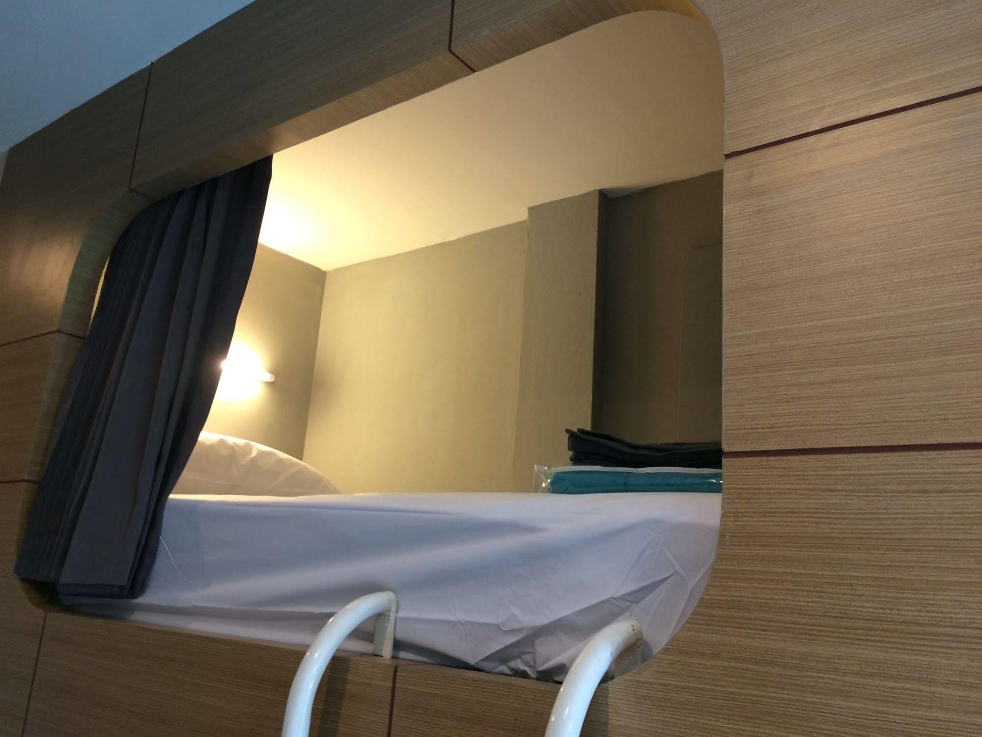 Hubb Hostel Phuket Airport Nai Yang Beach Eksteriør bilde