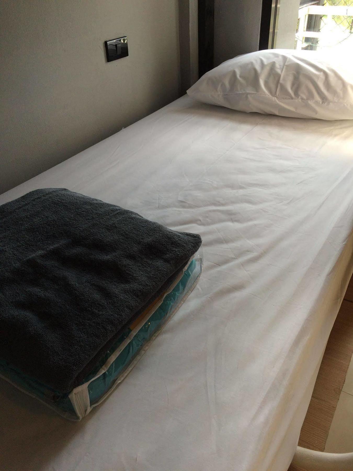 Hubb Hostel Phuket Airport Nai Yang Beach Eksteriør bilde